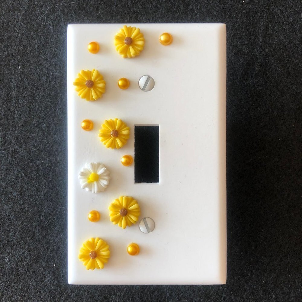 💕2/$25💕 Flower Light Switch Plate Cover Handcrafted